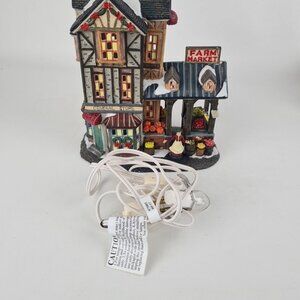 Enchanted Forest General Store 289-0216 Christmas Village House Lighted